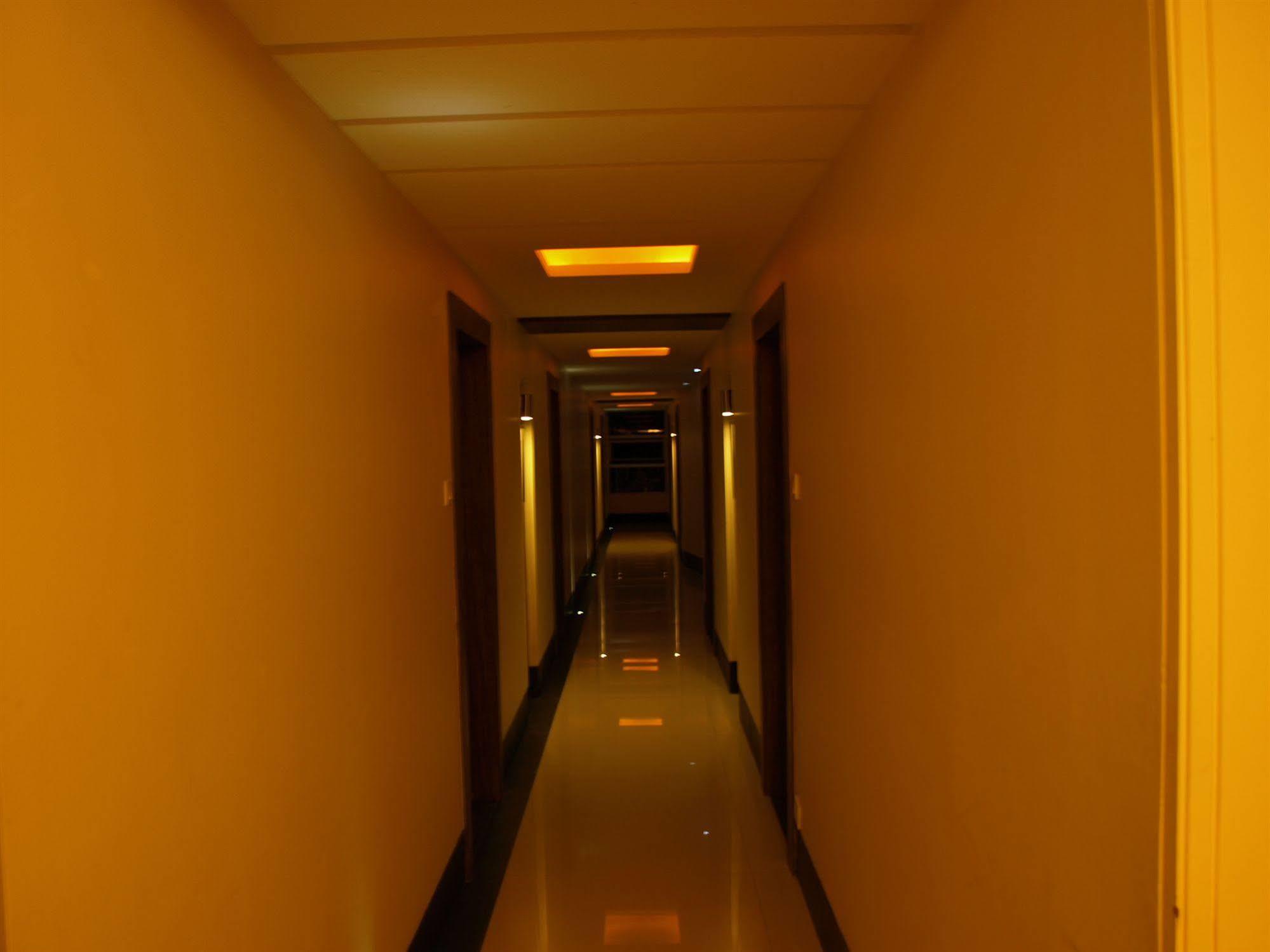 กปิลา บิสซิเนส โฮเต็ล Hotel ปูเน่ ภายนอก รูปภาพ